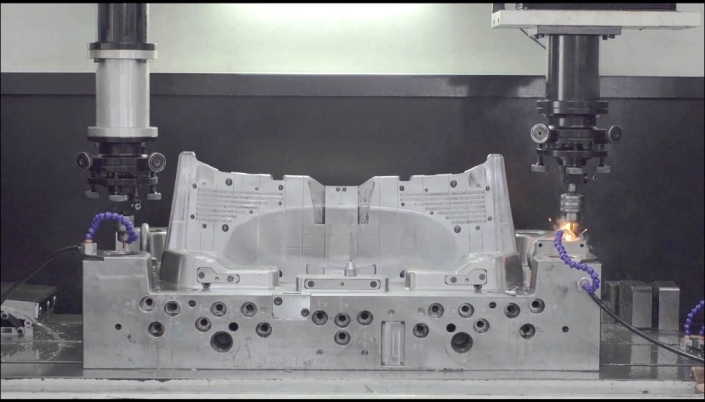 Plastic Injection Mould Double head EDM Machining