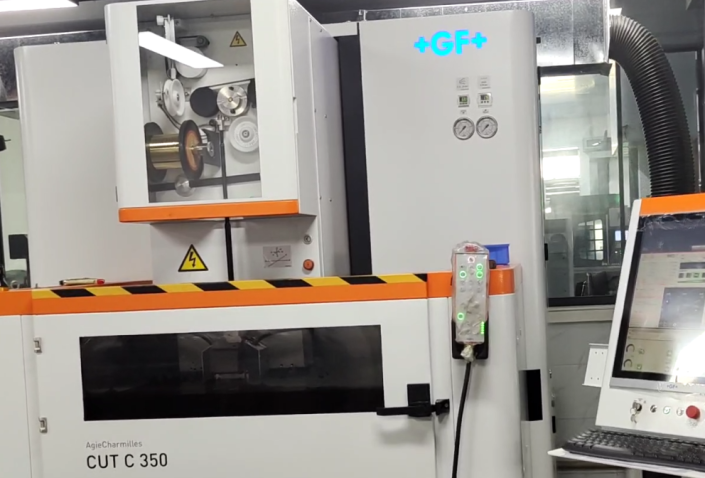 Plastic Injection Mould Wire Cutting Machining